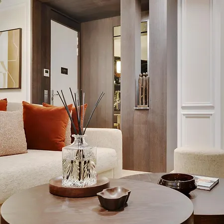 Thelander - Serviced In Saint Germain Des Prés * Parigi